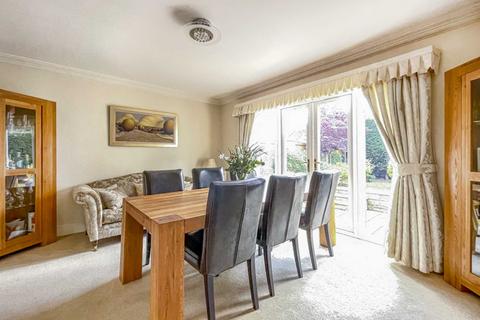 1 Beck View, Birstall, Batley, WF17 9JT