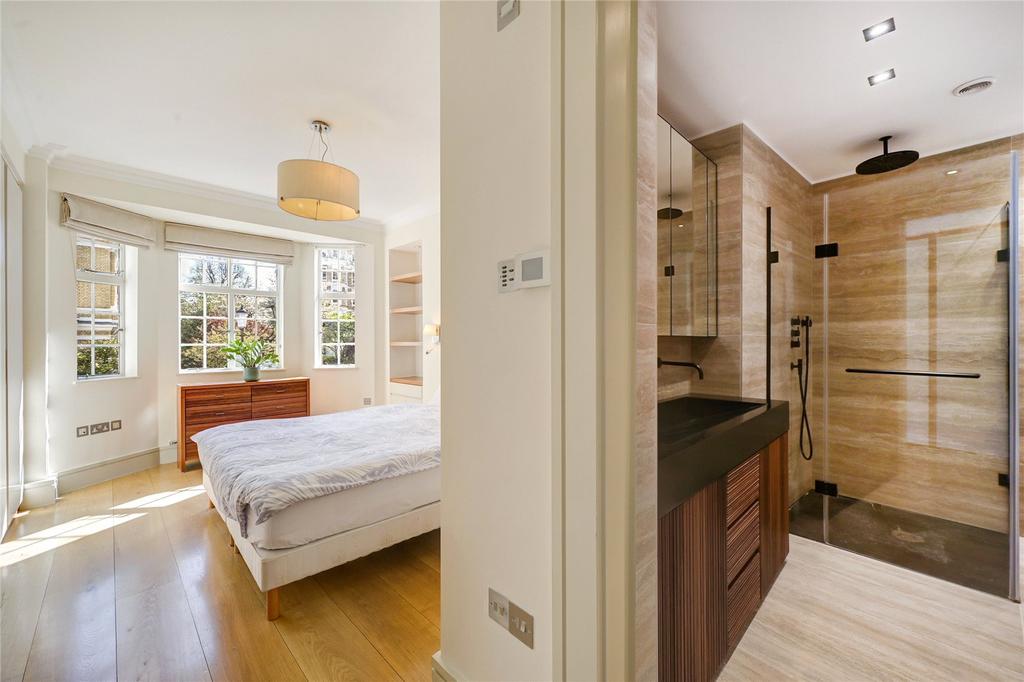 Bedroom/En Suite