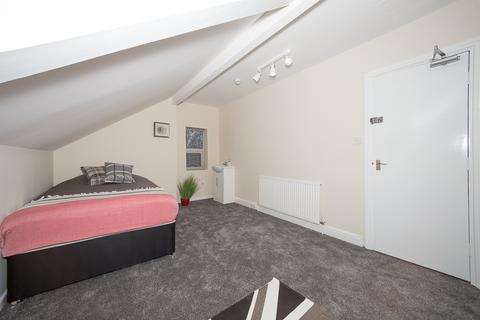 1 bedroom in a house share to rent, 26 Stanmore Road, Burley, Burley, Leeds, LS4 2RU