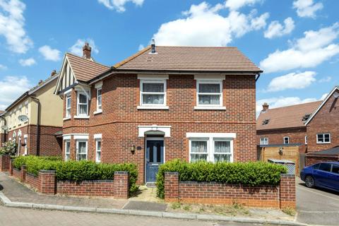 4 bedroom detached house for sale, Hebbes Close, Kempston, Bedford