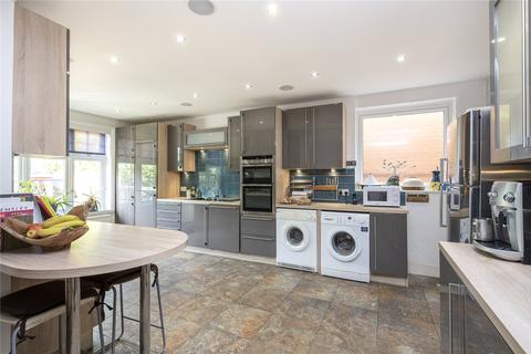 31 Upper Brighton Road, Surbiton, KT6 6QX