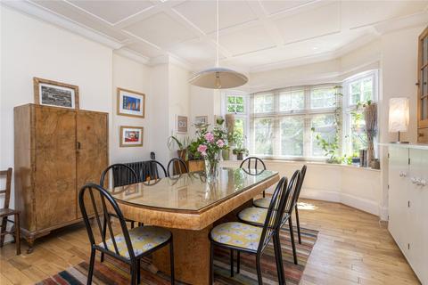 31 Upper Brighton Road, Surbiton, KT6 6QX