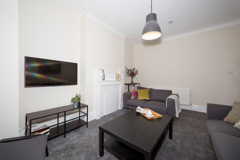 1 bedroom in a house share to rent, 26 Stanmore Road, Burley, Burley, Leeds, LS4 2RU