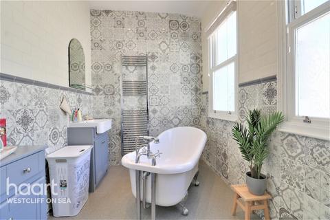 53 Cranley Road, Westcliff-on-sea, SS0 8AJ