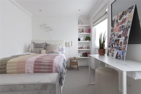 9 Alexander Place, London, SW7 2SG