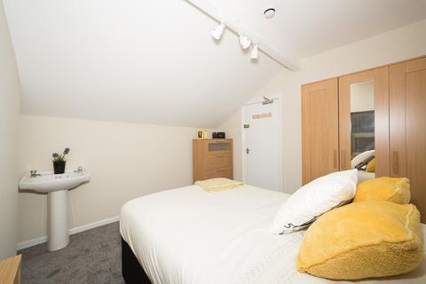 1 bedroom in a house share to rent, 26 Stanmore Road, Burley, Burley, Leeds, LS4 2RU