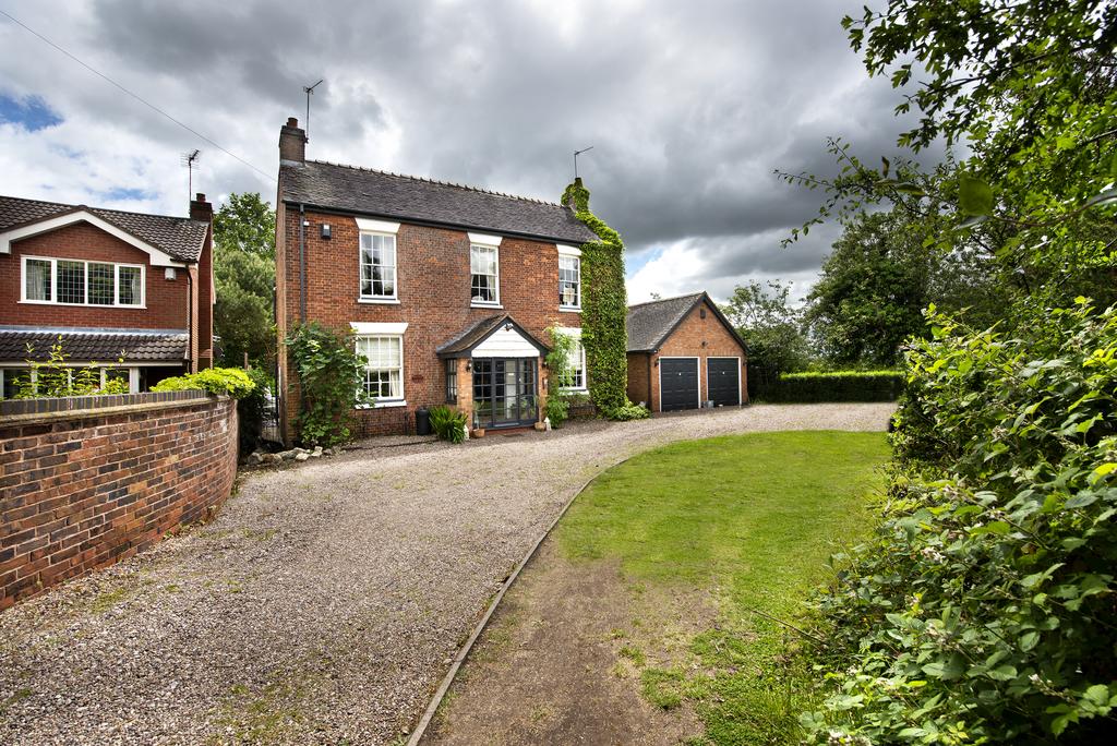 Drayton Lane, Drayton Bassett 3 bed detached house £895,000