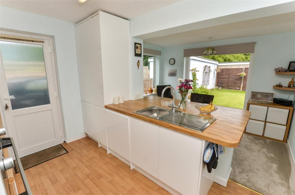 Kitchen/Breakfast Rm