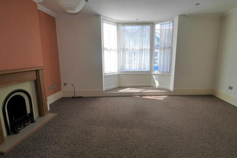 1 bedroom flat for sale, High Street, Shanklin, Isle Of Wight. PO37 6JY
