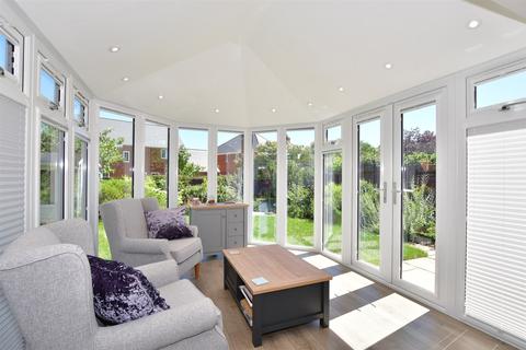 4 bedroom detached house for sale - The Lakes, Larkfield, Aylesford, Kent