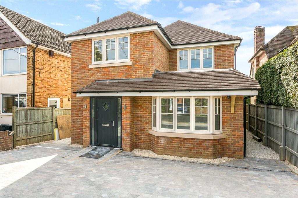 Westhorpe Road, Marlow, Buckinghamshire, SL7 4 bed detached house for sale £1,000,000