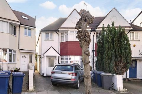 16 Clifton Gardens, London, NW11 7EL