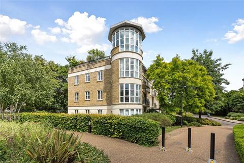 2 bedroom apartment to rent, Melliss Avenue, Richmond, TW9