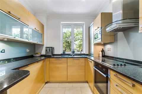 2 bedroom apartment to rent, Melliss Avenue, Richmond, TW9