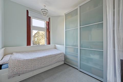 18 Regina Terrace, London, W13 9HY