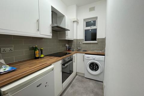 1 bedroom flat to rent, Palmerston Road, Wood Green