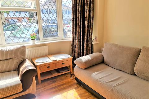 324 Balmoral Drive, Hayes, UB4 8DJ