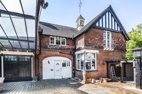 1 Woodland Way, West Wickham, BR4 9LL