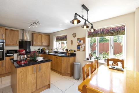 2 Bryn Derlwyn, Bridgend, CF31 5EN