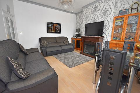 3 bedroom end of terrace house for sale - High Barn Close, Sudden, OL11 3PW