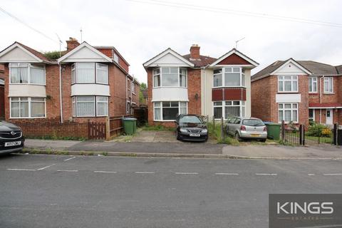 3 bedroom semi-detached house to rent, Mayfield Road, Southampton