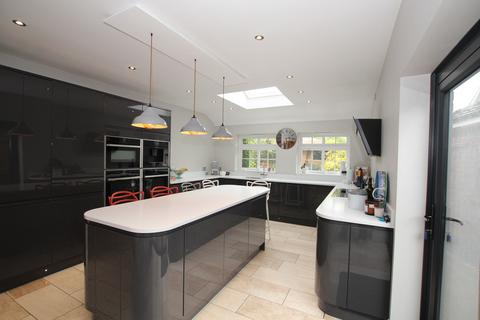 5 bedroom detached house for sale - Station Road, Balsall Common