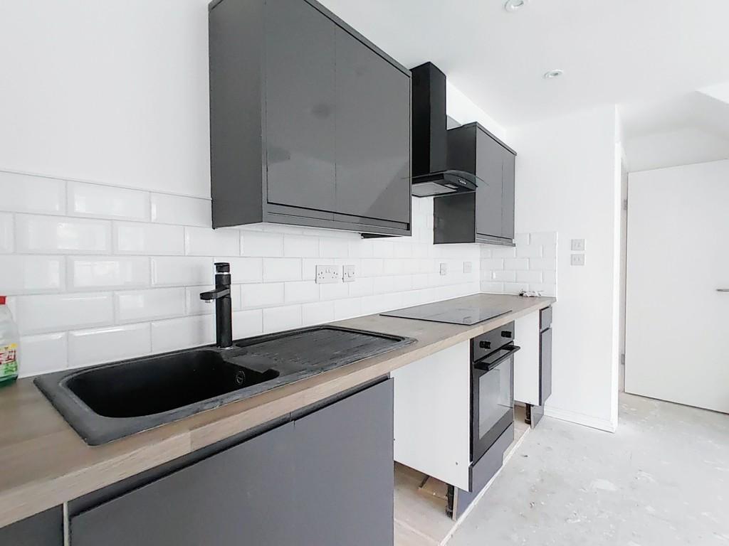 Market Street, Thornton 4 bed apartment for sale £100,000