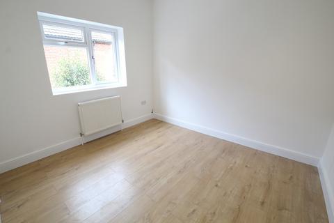 Studio to rent, Gordon Avenue, Southampton