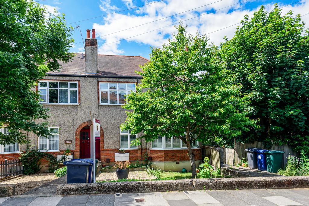 Eton Avenue, 2 bed ground floor £415,000