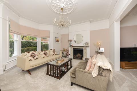 12 Manorgate Road, Kingston Upon Thames, KT2 7AL