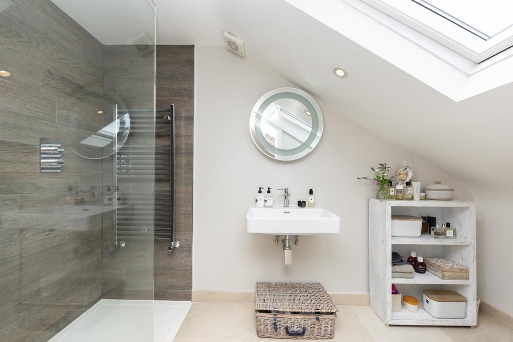 En suite shower room