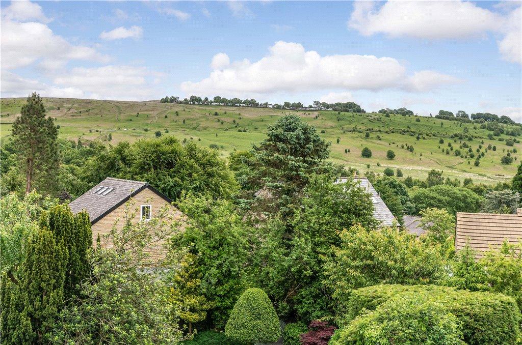 Glen Road, Eldwick, West Yorkshire 4 bed semidetached house £585,000