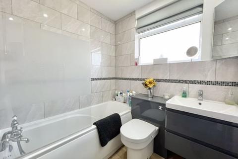 14 Gosport Road, Grimsby, DN34 4DZ