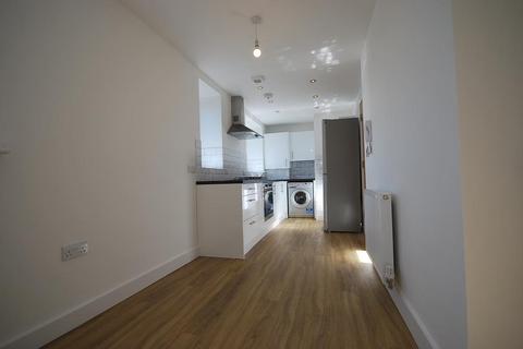 1 bedroom flat to rent, Osborne Road, Levenshulme, Manchester, M19 2DZ