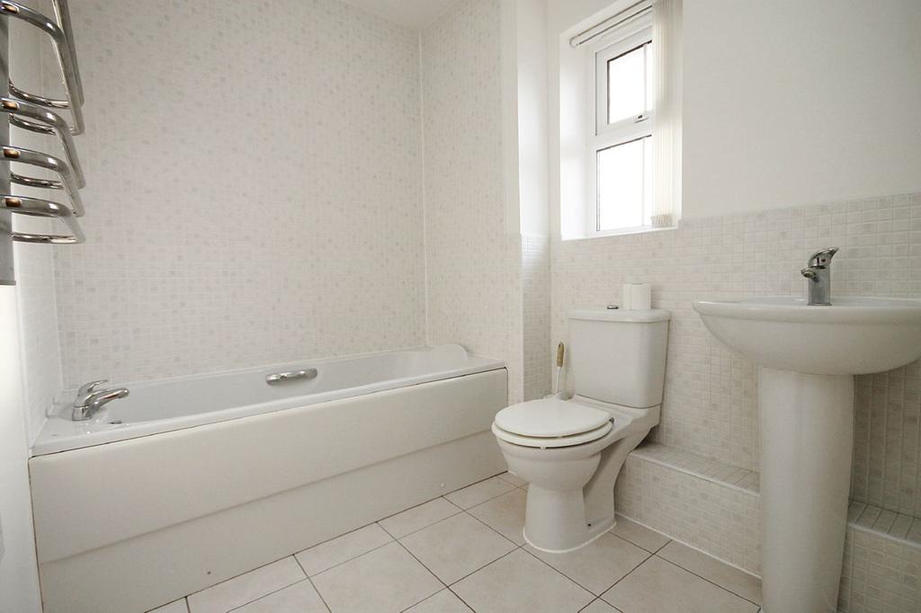 Woodrow Court, Miami Close, Great Sankey, WARRINGTON, WA5 2 bed