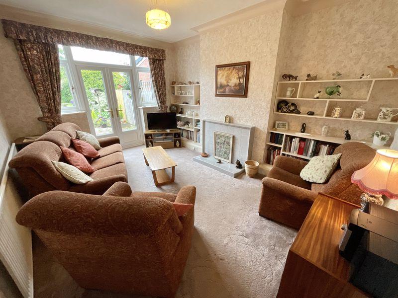 Park Drive, Barlaston 3 bed semidetached house £275,000