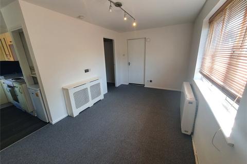 Studio to rent, Goldthorn Court, Parkfield Road, Wolverhampton, WV4