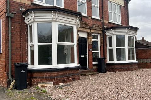 1 bedroom flat to rent, Haden Hill Road, Halesowen B63