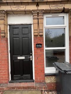 1 bedroom flat to rent, Haden Hill Road, Halesowen B63