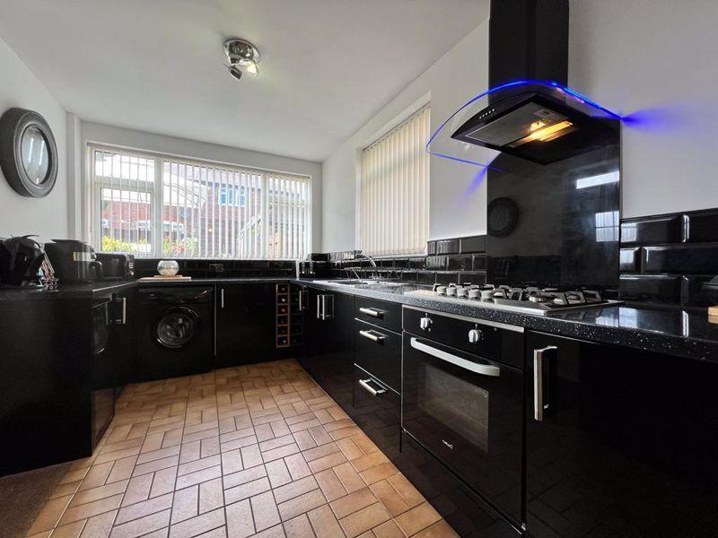 Woodstock Drive, Swinton, Manchester 3 bed semidetached house £260,000