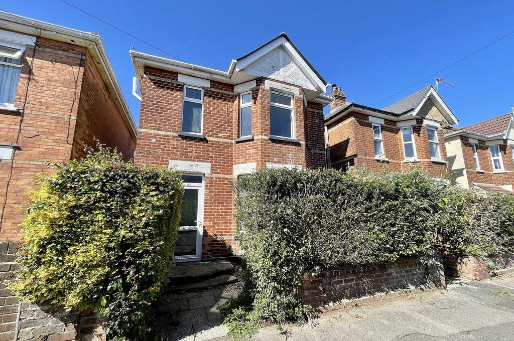 Markham Road, Bournemouth, Dorset, BH9 3 bed detached house £375,000