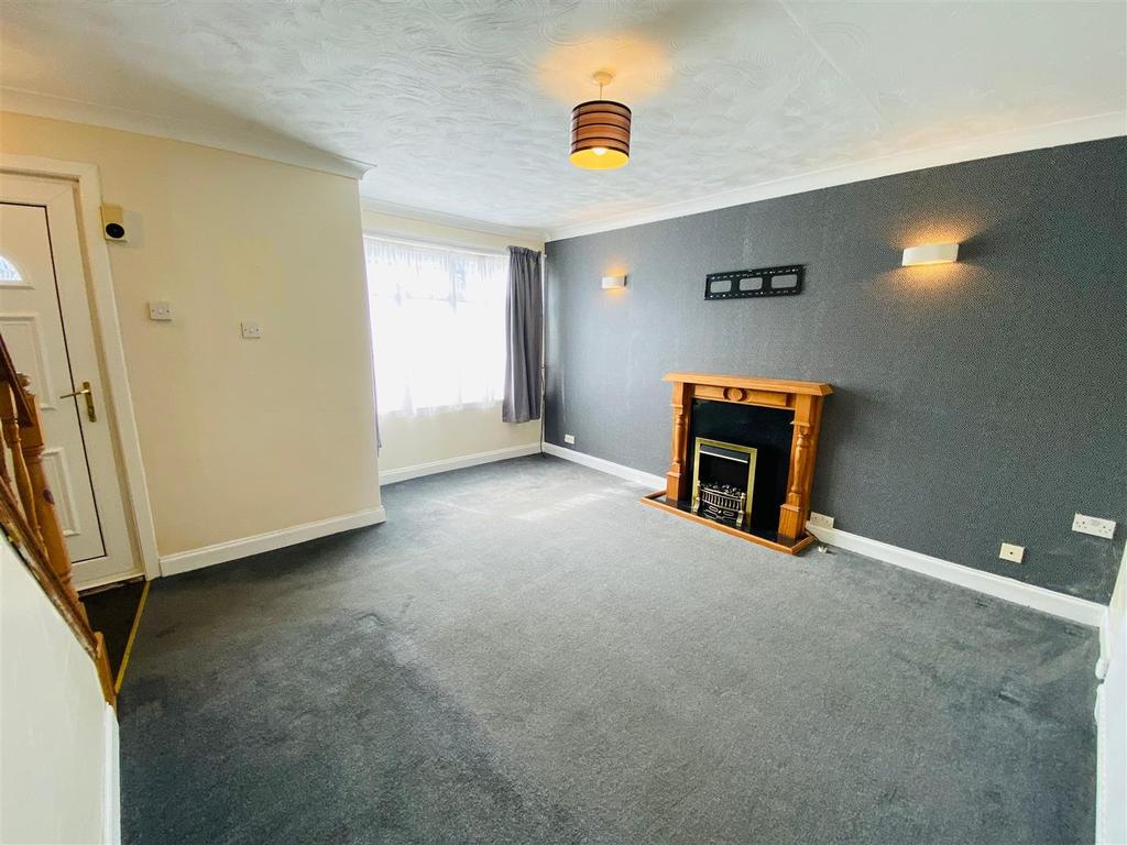 Dunhill Road, Goole 3 bed terraced house £140,000