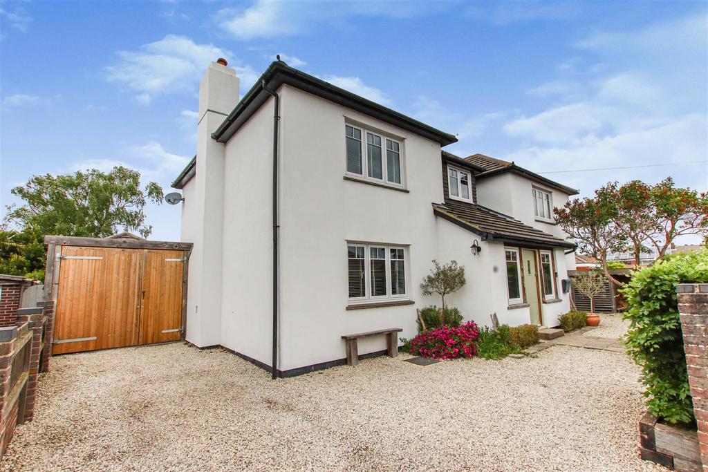 Osborne Road, Warsash 4 bed detached house for sale £935,000