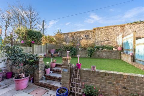 10 Crest Way, Portslade, Brighton, BN41 2EY