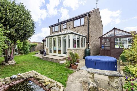 2 Meadow Way, Tadcaster, LS24 8NA