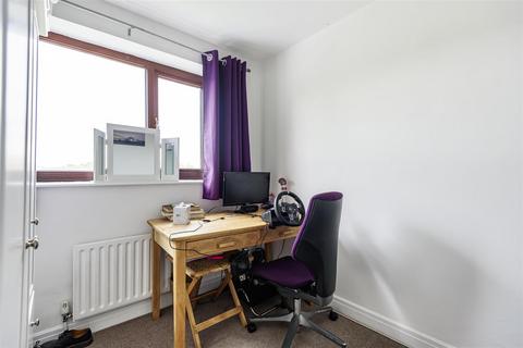 2 Meadow Way, Tadcaster, LS24 8NA