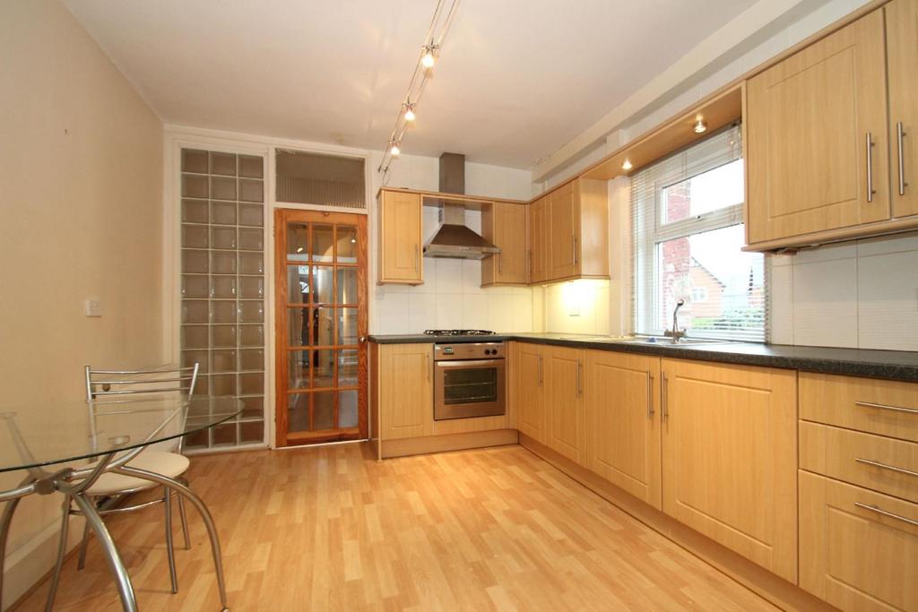 Breakfast Kitchen 2
