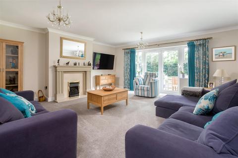 1 Malt House Close, Broom, Alcester, B50 4JB