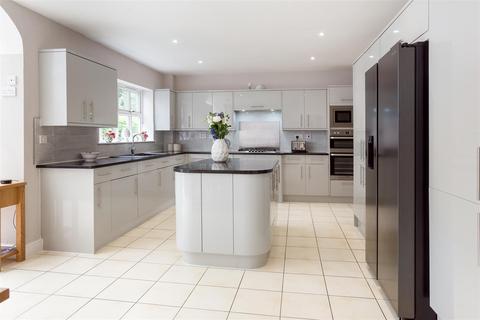 1 Malt House Close, Broom, Alcester, B50 4JB