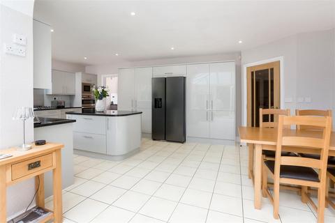 1 Malt House Close, Broom, Alcester, B50 4JB